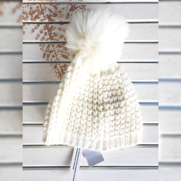 NWT Fury Pom KyiKyi Knitted Beanie Ivory main image 2